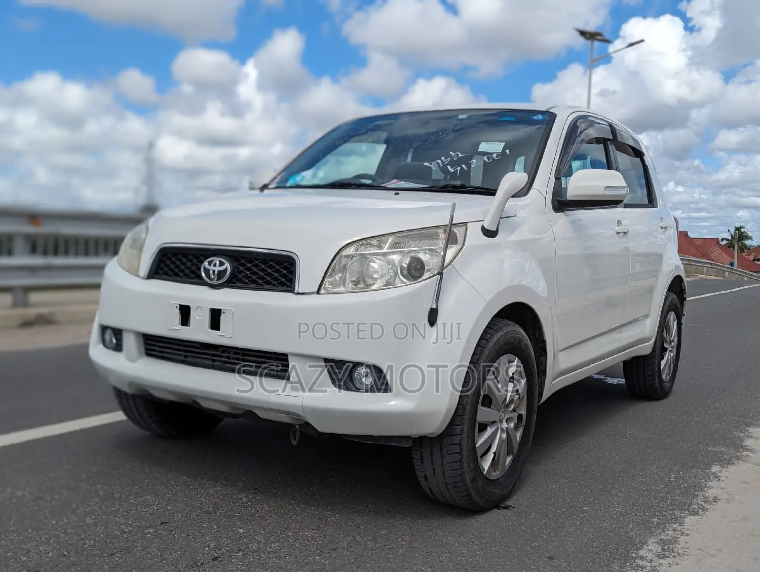 Toyota Rush 2008 White