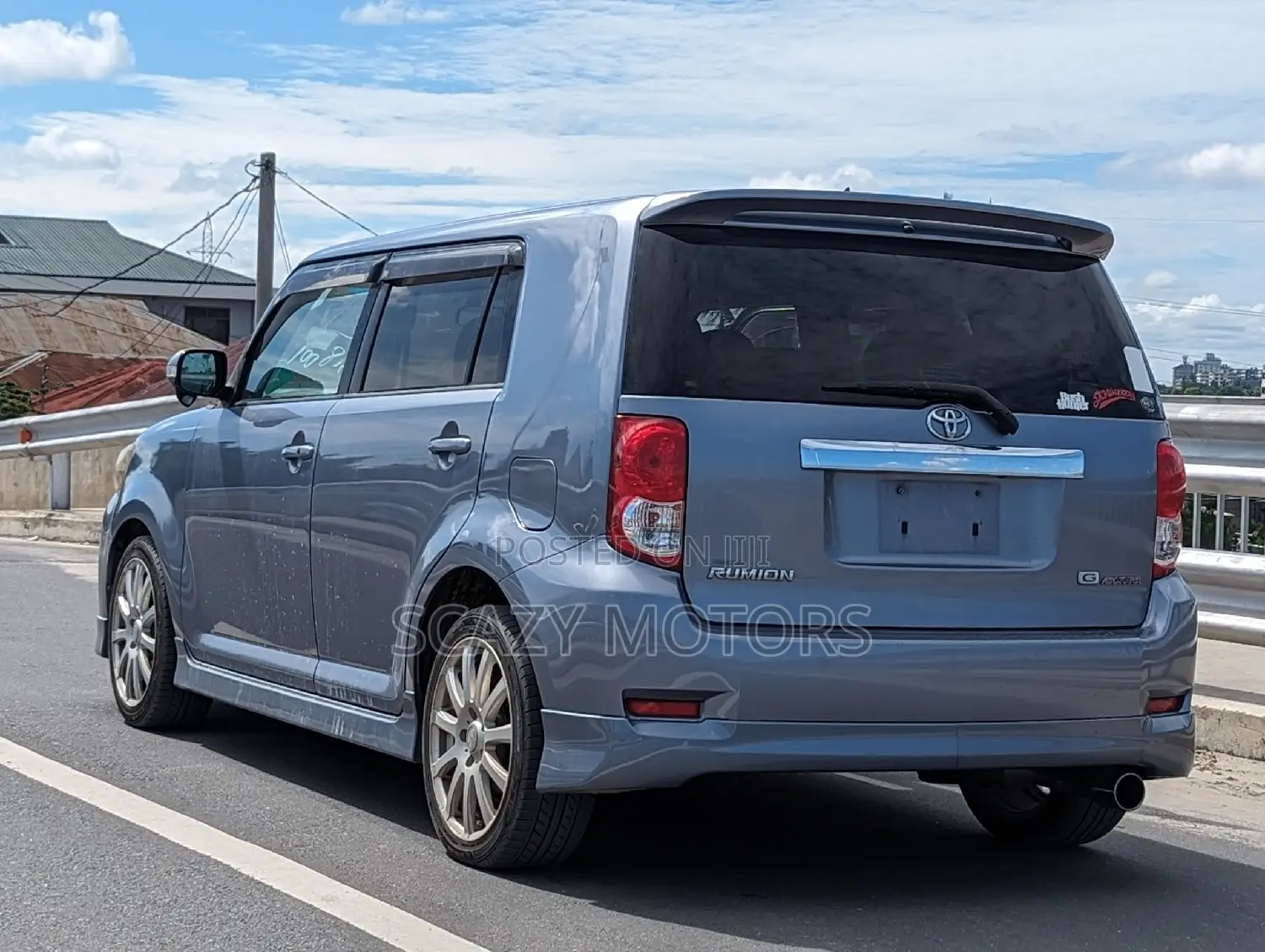 Toyota Corolla Rumion 2011 Gray