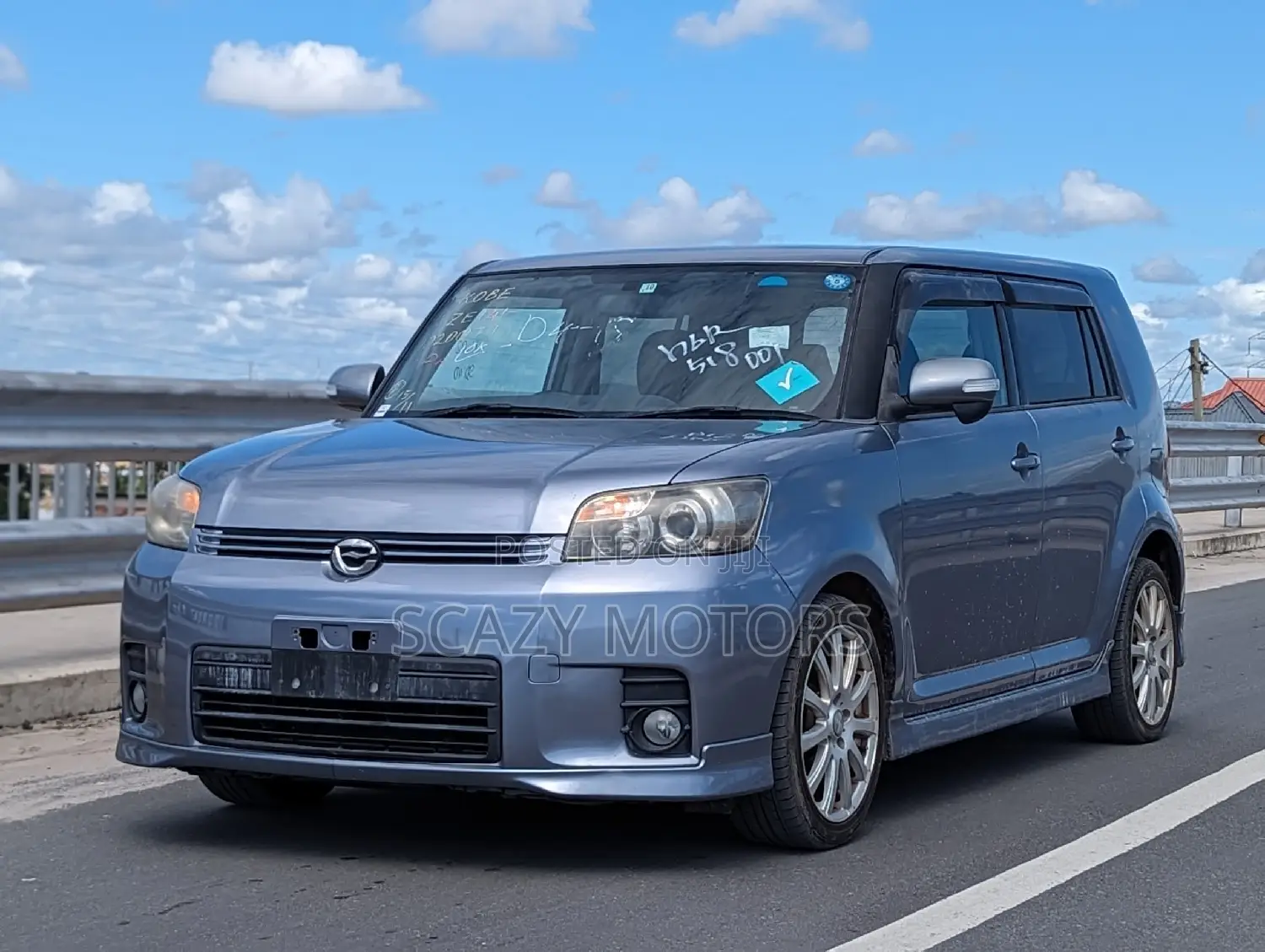 Toyota Corolla Rumion 2011 Gray