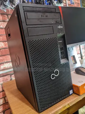 Desktop Computer Fujitsu Esprimo P757/E90+ 4GB Intel Core I3 HDD 500GB