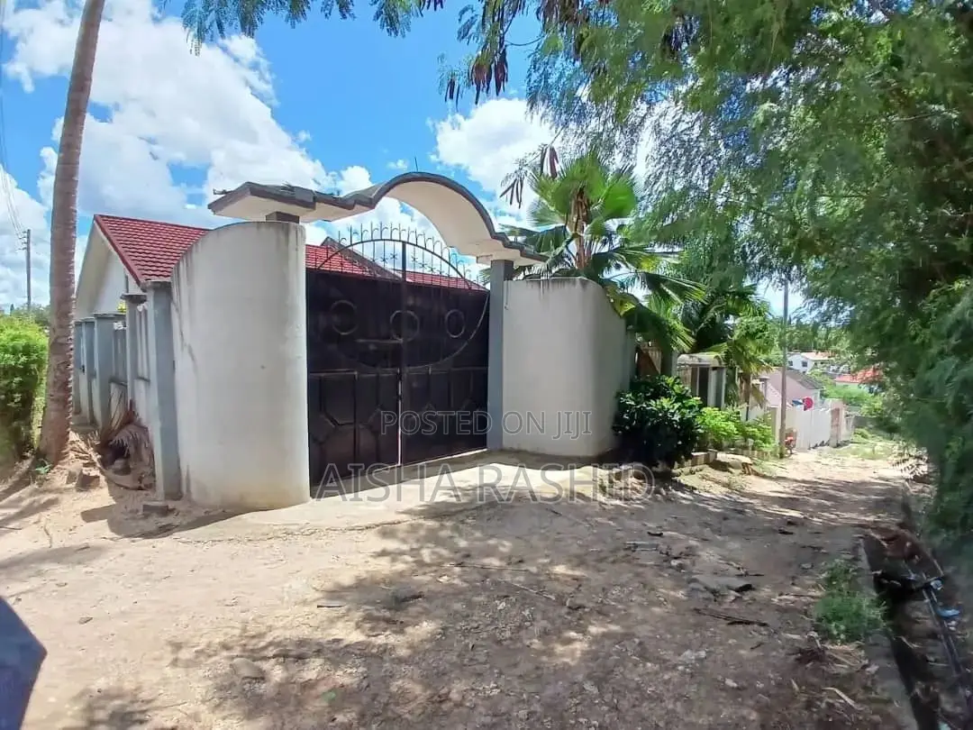 4bdrm Apartment in Kimara for rent