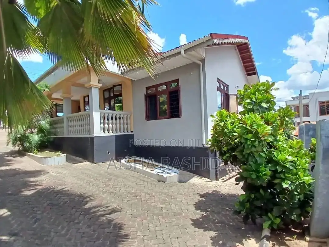 4bdrm Apartment in Kimara for rent