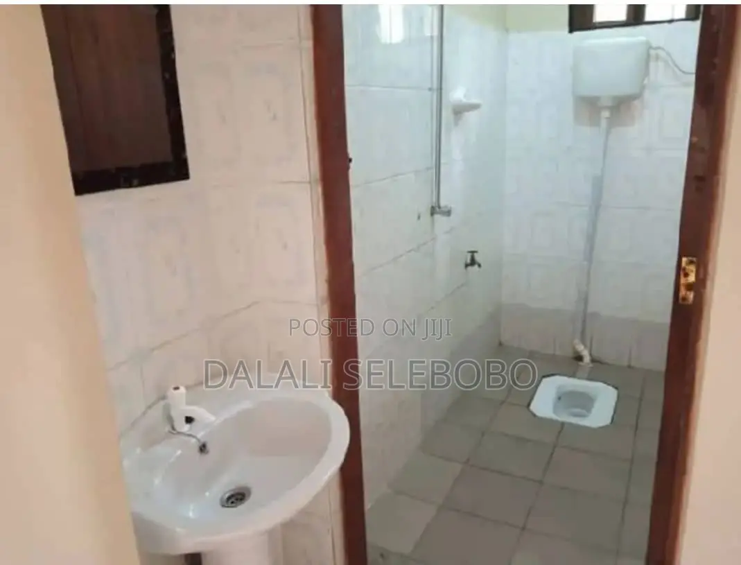 3bdrm Bungalow in Kimara Baruti for rent
