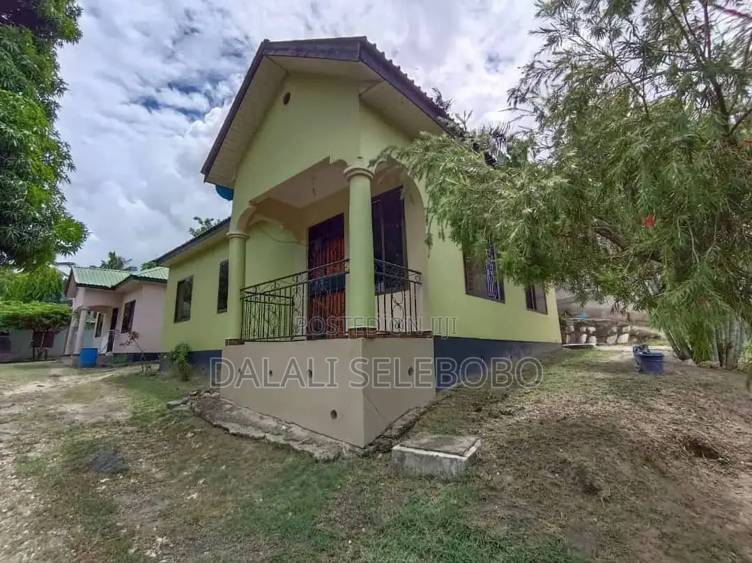 3bdrm Bungalow in Kimara Baruti for rent