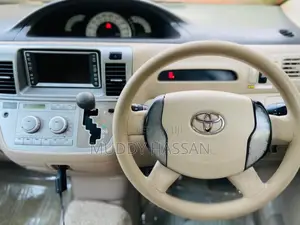 Toyota Raum 2005 Blue