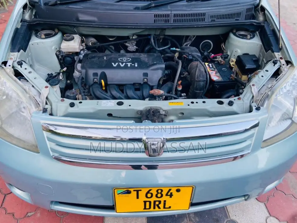 Toyota Raum 2005 Blue
