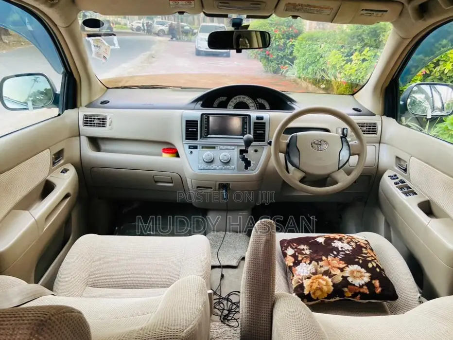 Toyota Raum 2005 Blue