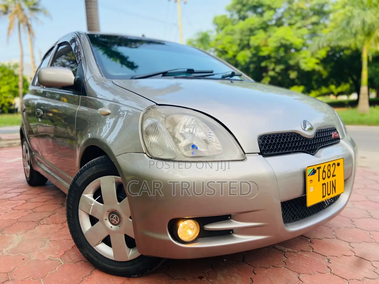 Toyota Vitz 1.5 FWD 3dr 2002 Silver