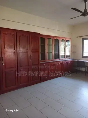 5bdrm House in Upanga East for sale