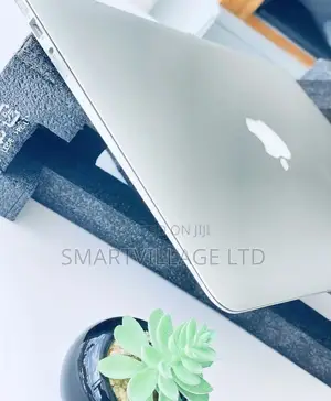 Laptop Apple MacBook Air 2017 8GB Intel Core I5 SSD 128GB
