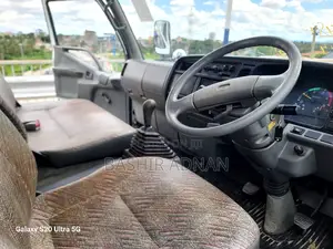 Mitsubishi Canter Tani 4.