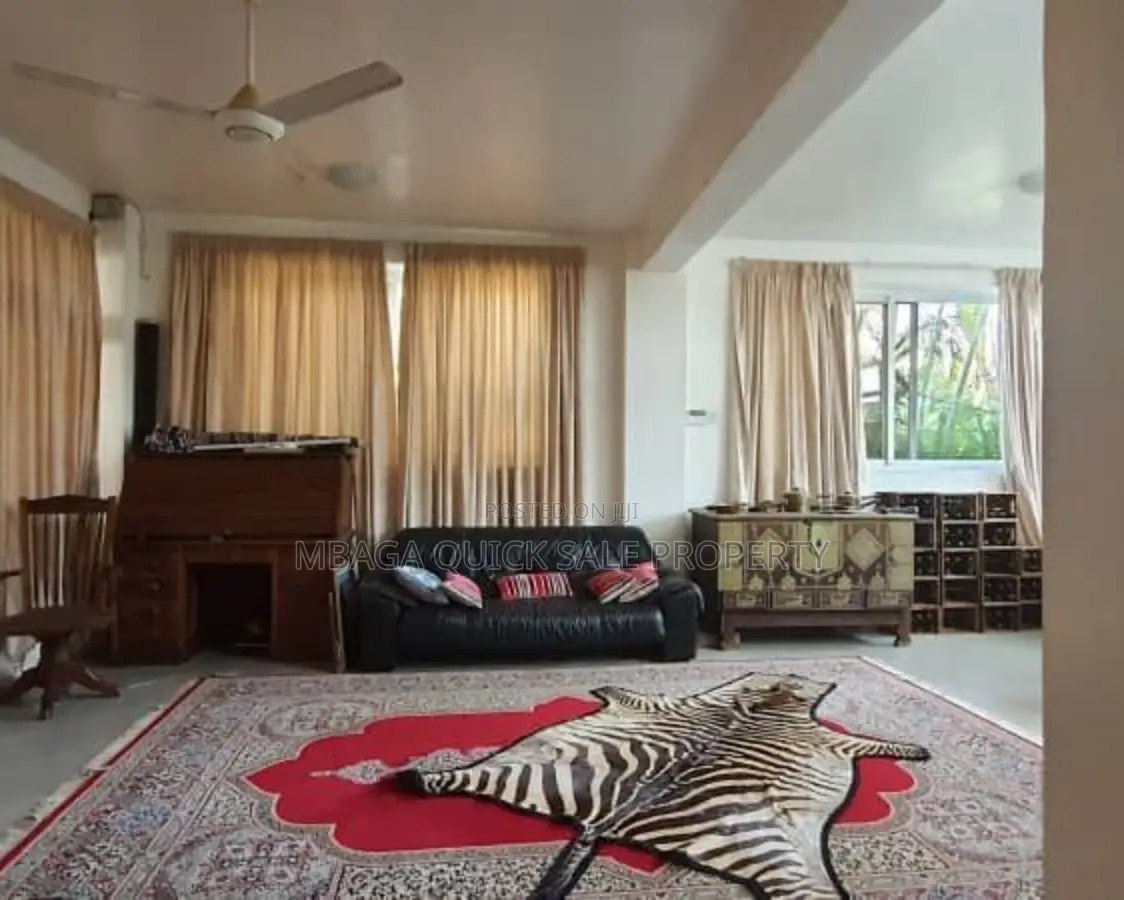 4bdrm House in Kunduchi Beach for sale