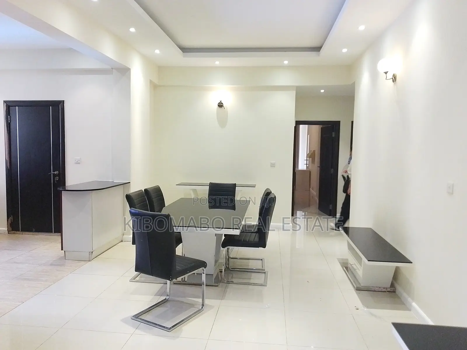 Furnished 3bdrm Apartment in Oyster Bay for sale