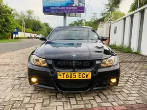 BMW 3 Series 320i RWD 2006 Black