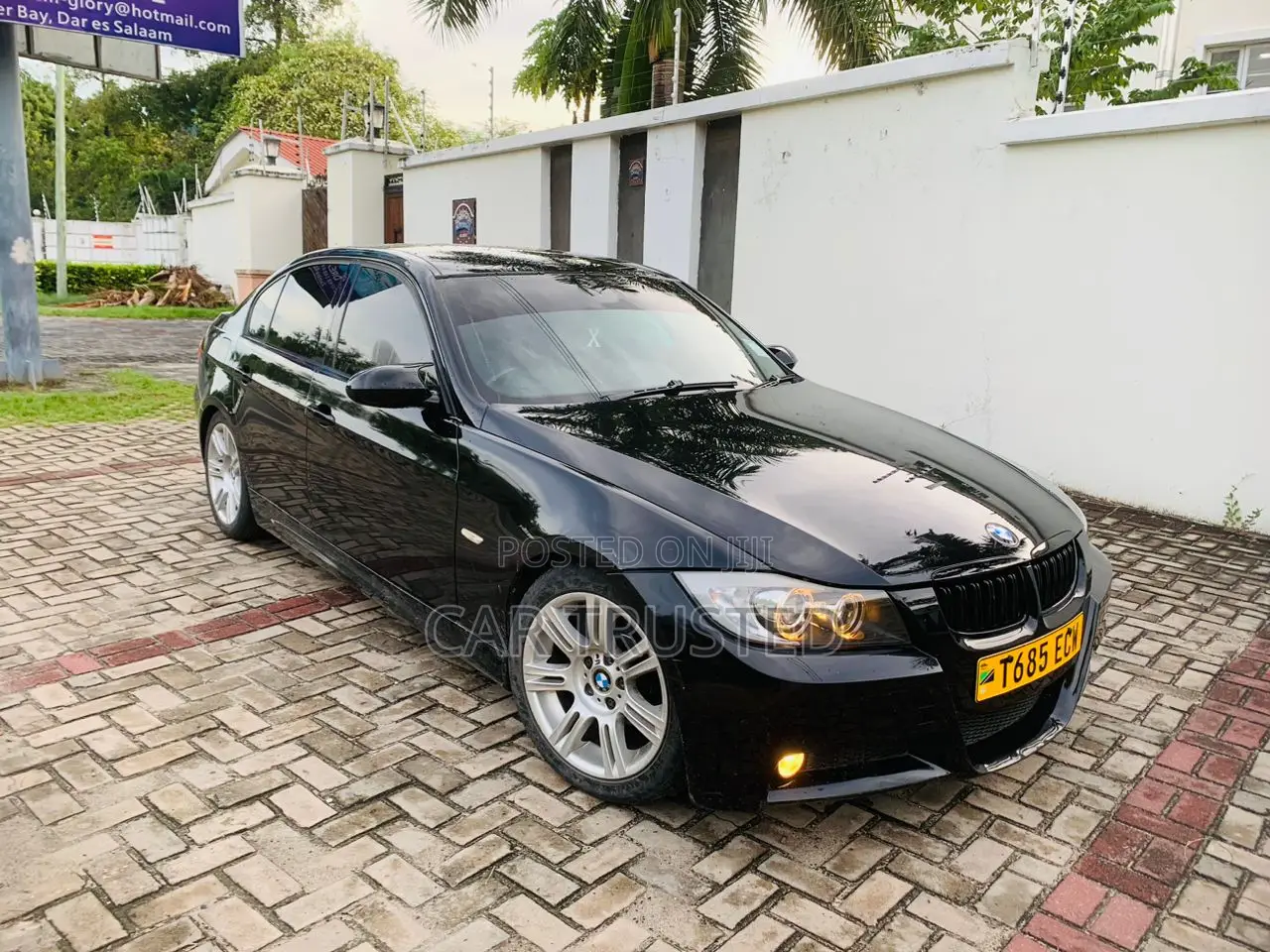 BMW 3 Series 320i RWD 2006 Black