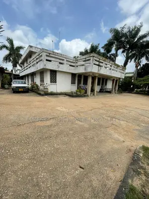 7bdrm Apartment in Mwenge, Sinza for sale