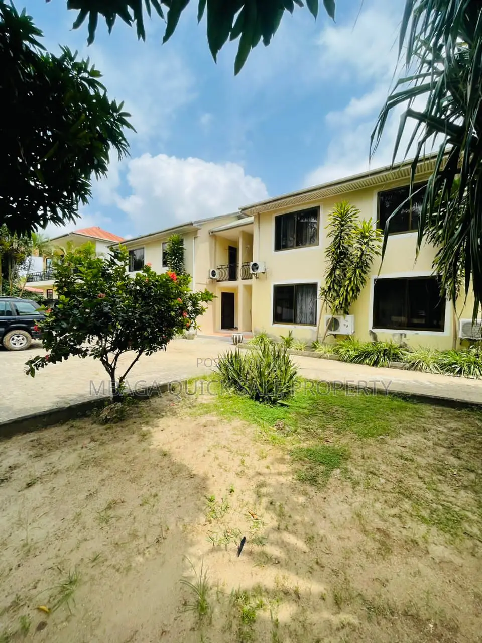 7bdrm Apartment in Mwenge, Sinza for sale