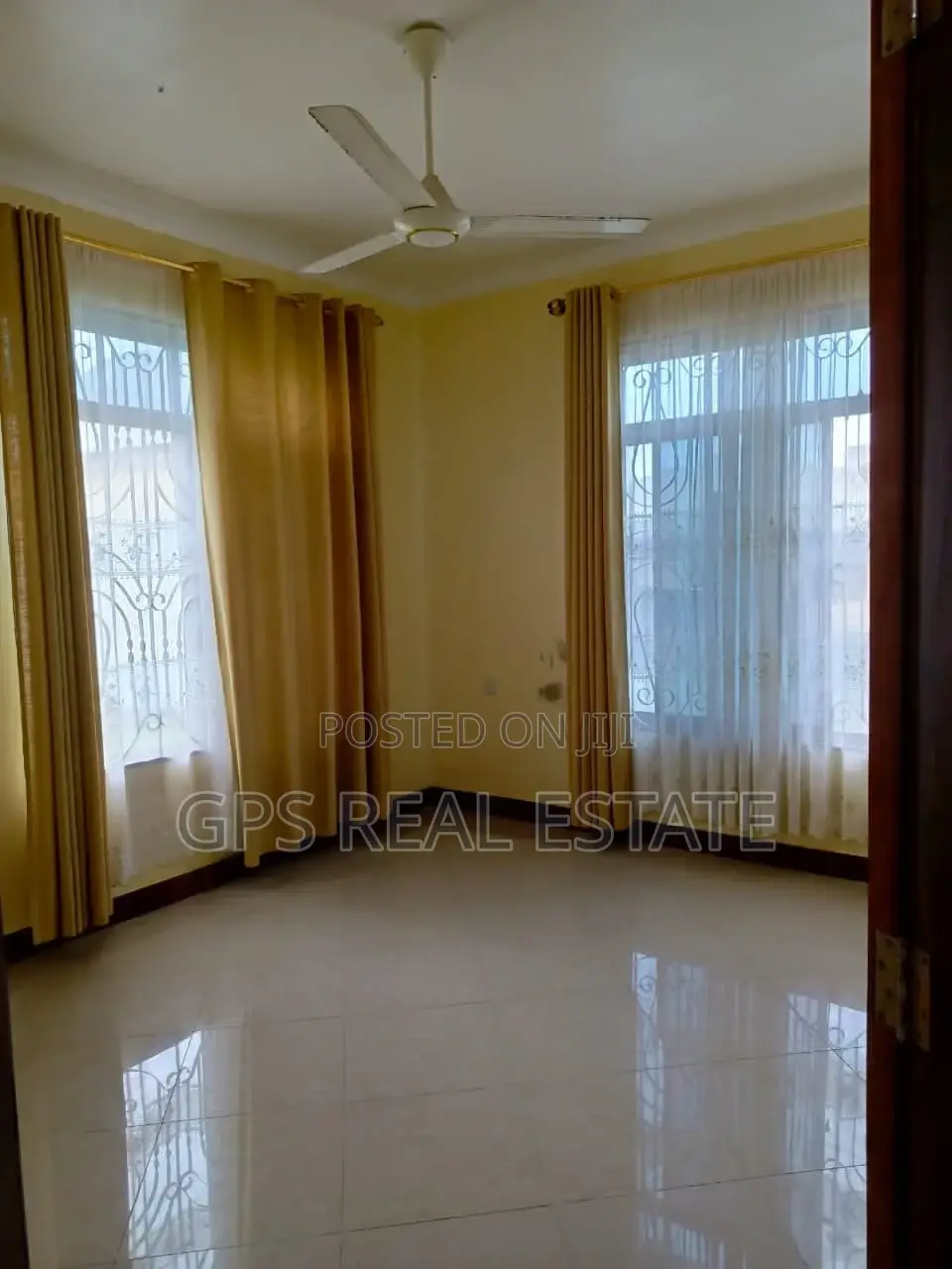 5bdrm House in Tegeta Kontena, Kinondoni for sale
