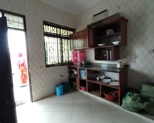 3bdrm House in Buza, Keko for sale