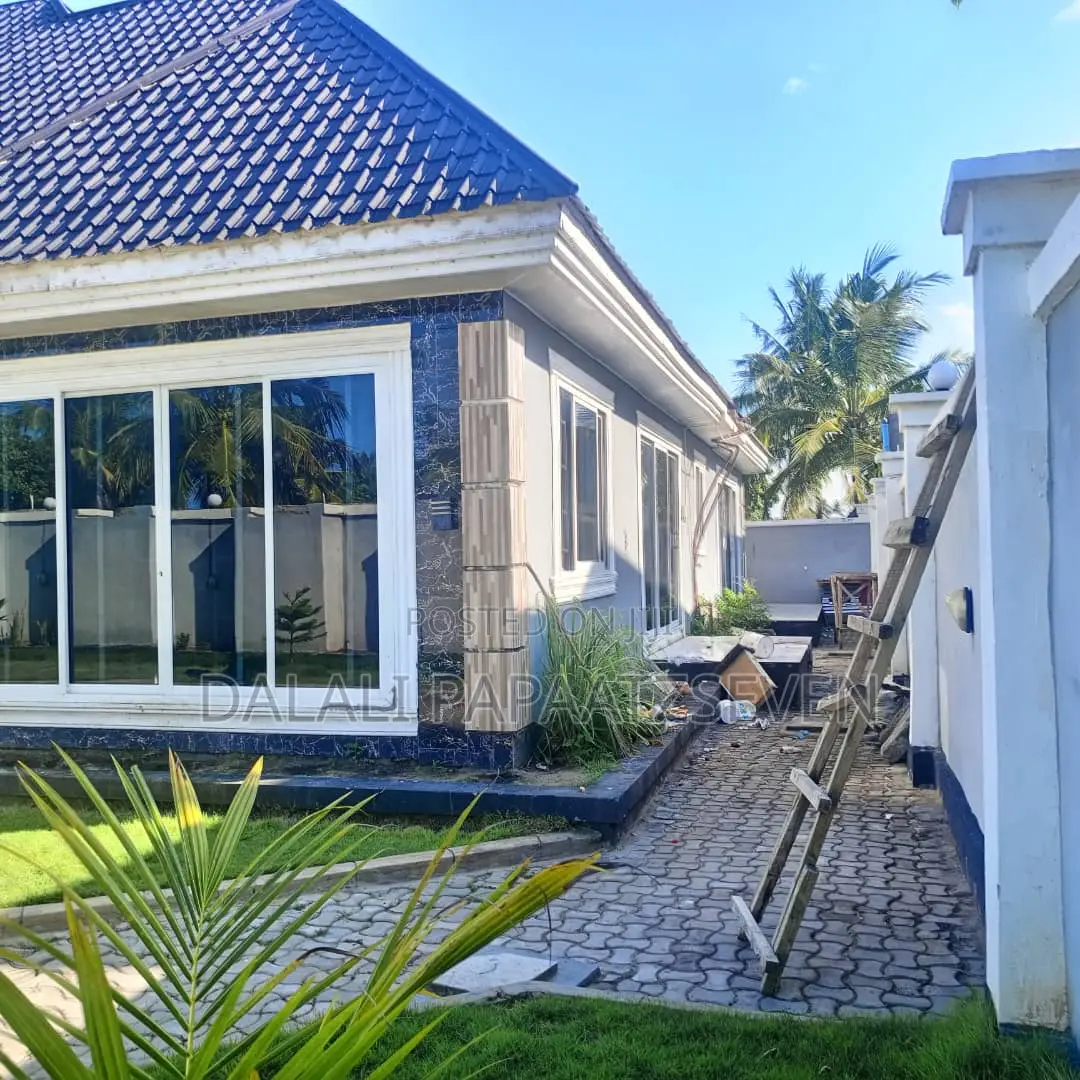 4bdrm House in Dalalipapaatzseven, Kigamboni for sale