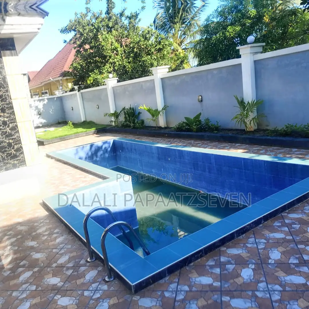 4bdrm House in Dalalipapaatzseven, Kigamboni for sale