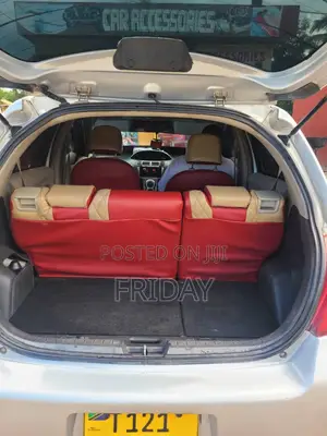 Toyota Vitz 1.3 FWD 5dr 2005 Silver