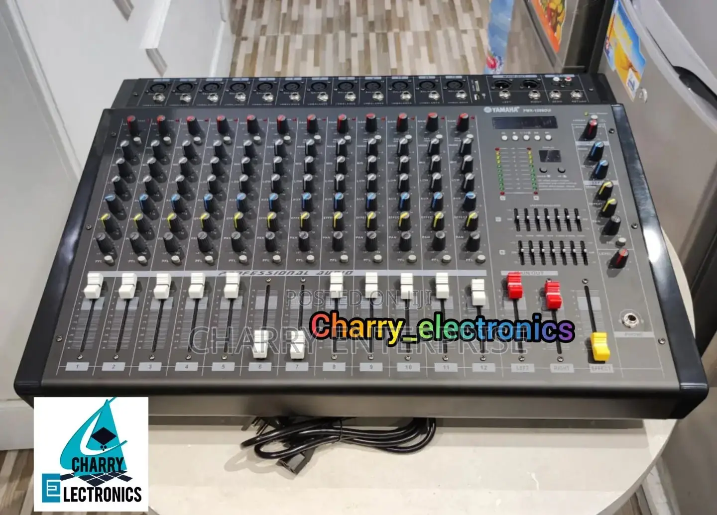 Original YAMAHA POWER Mixer 12 Channelpmx-1208du