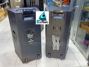 Soundsoft Speakers With Master Equalizer 2 Mic500w15"