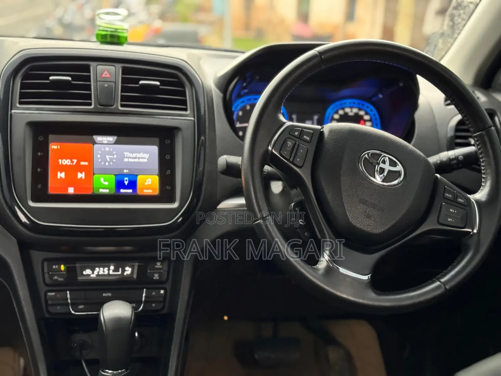 Toyota Urban Cruiser 2022 Gray