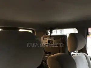 Toyota Land Cruiser 2001 Silver