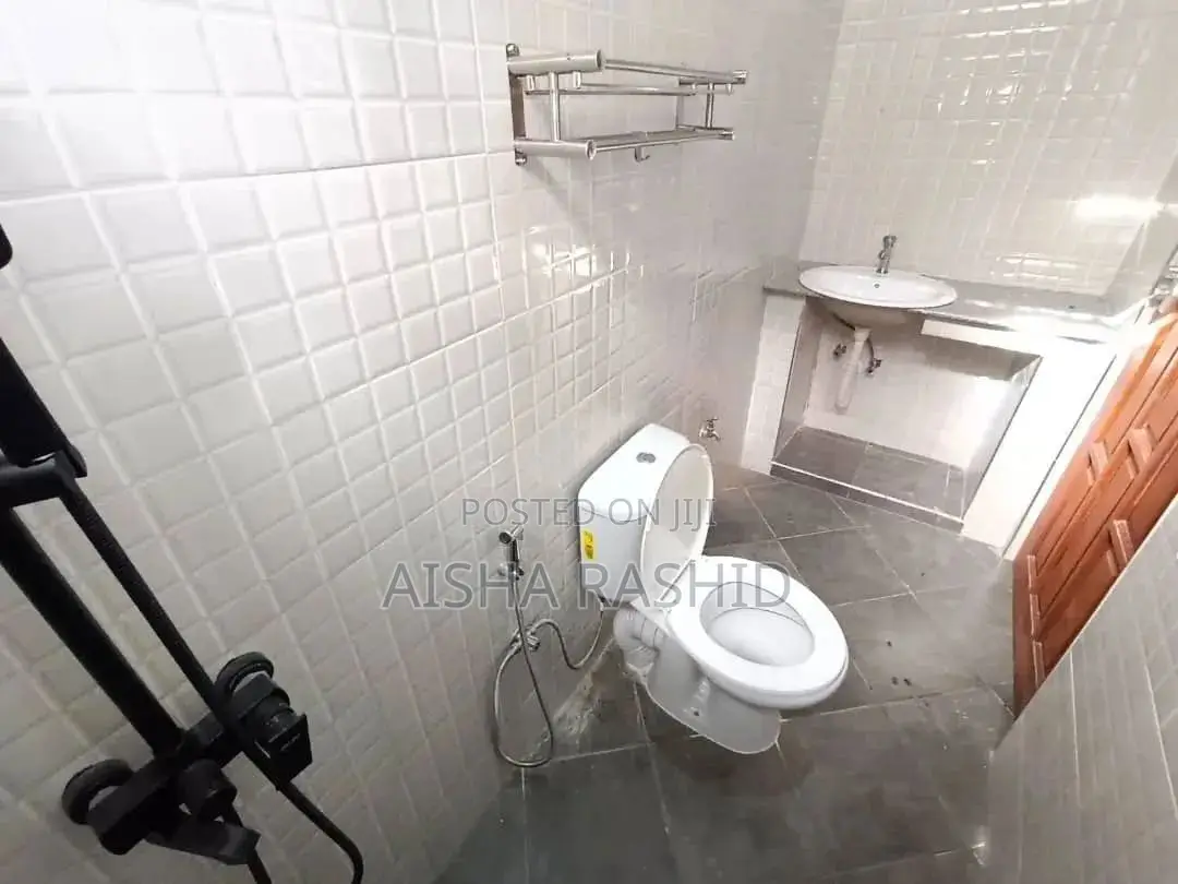 3bdrm Apartment in Kimara for rent