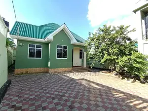 3bdrm Apartment in Kimara for rent