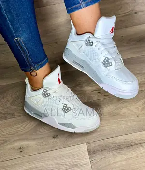 Womens Jordan4 White Original