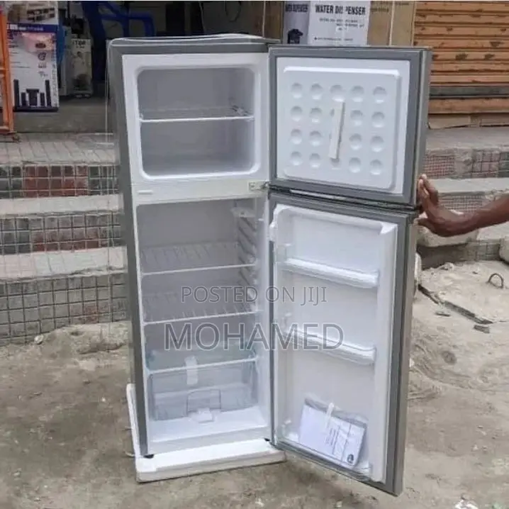 Mr UK Fridge/Friji 160L