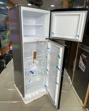 Boss Fridge/Friji 200L