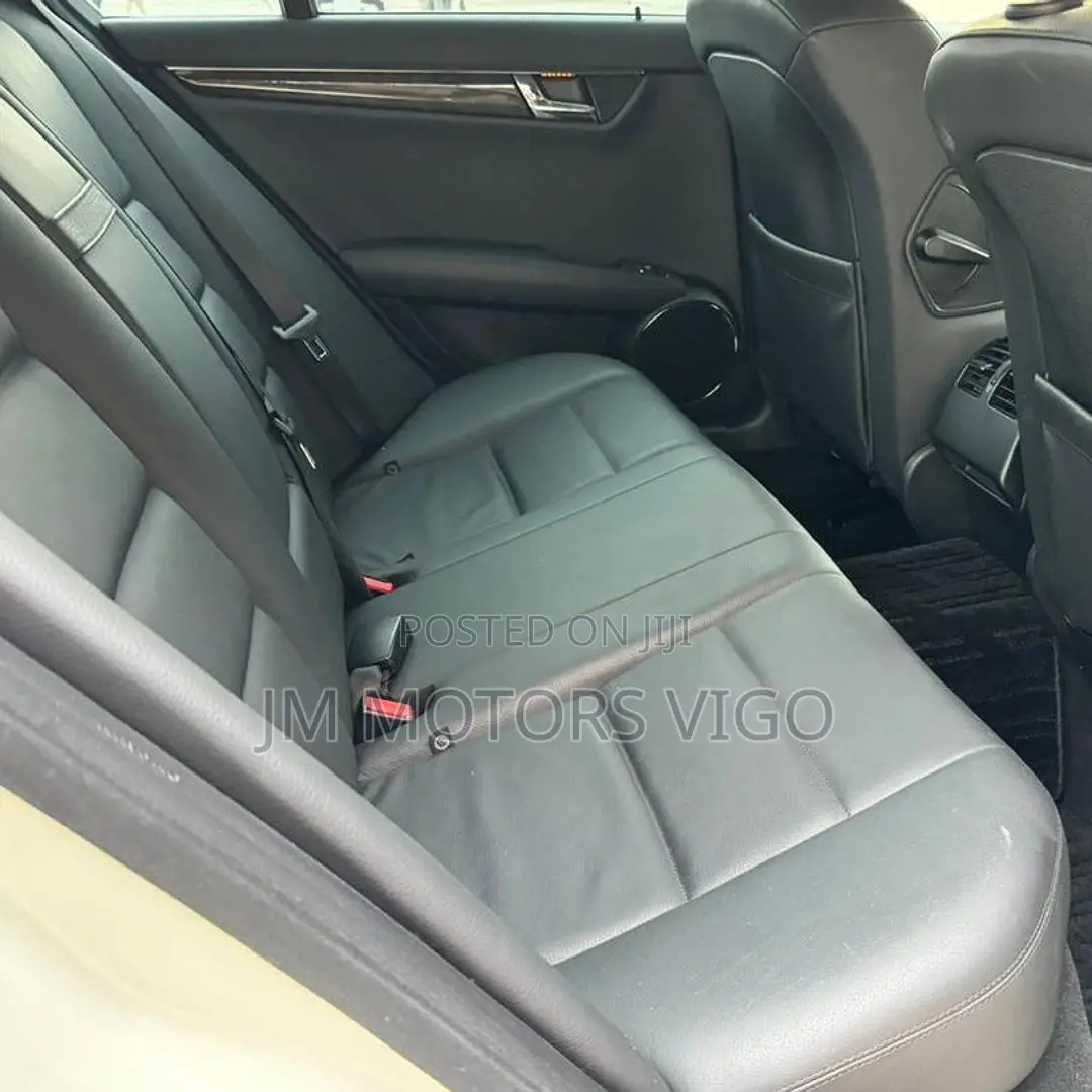 Mercedes-Benz C200 2008 White