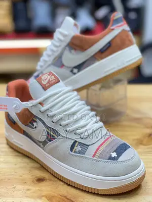 New Nike Air Force Original Full Box