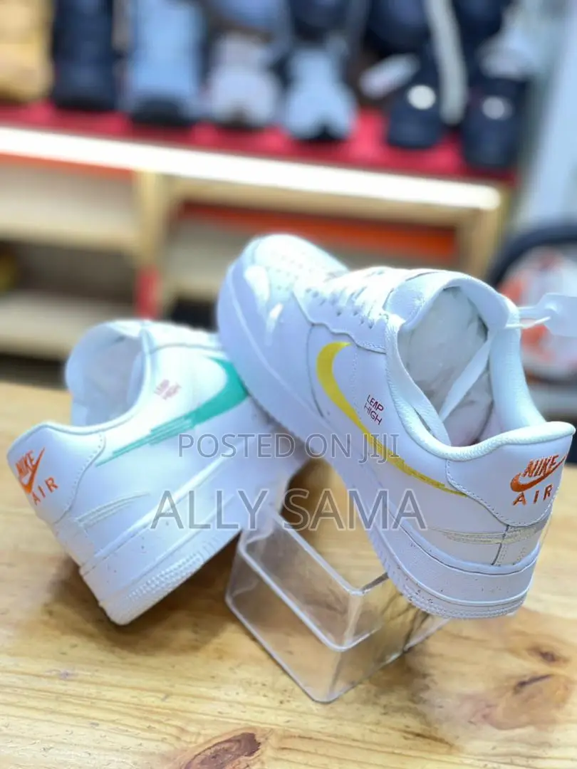 New Nike Air Force Original Full Box