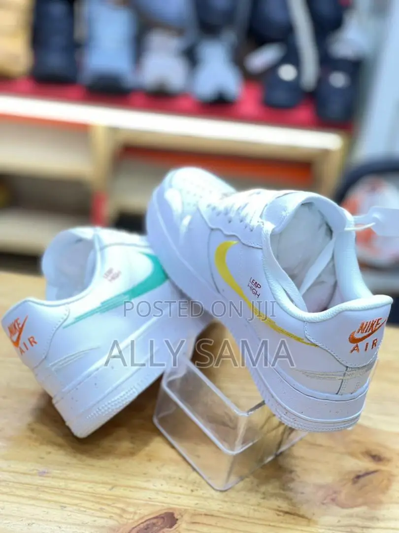 New Nike Air Force Original Full Box