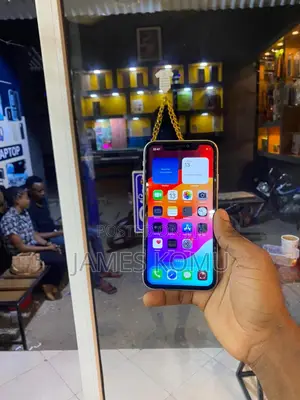 Apple iPhone 11 64 GB White