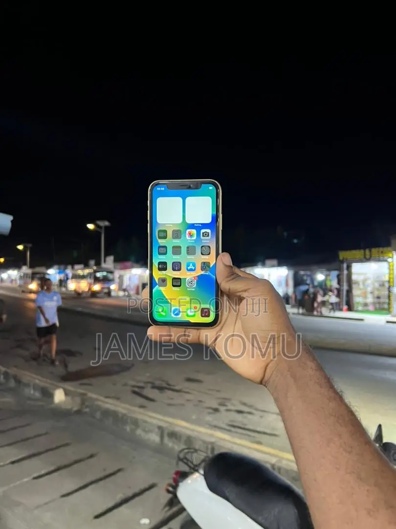 Apple iPhone XR 128 GB Yellow