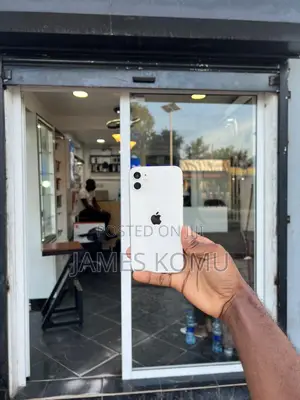 Apple iPhone 11 64 GB White