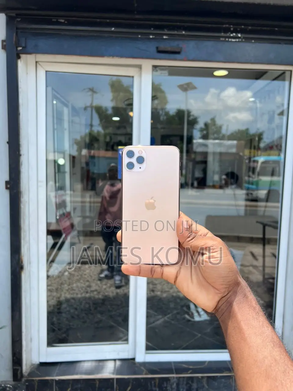 Apple iPhone 11 Pro Max 64 GB Gold