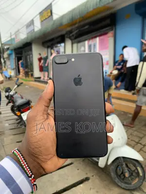 Apple iPhone 7 Plus 32 GB Black