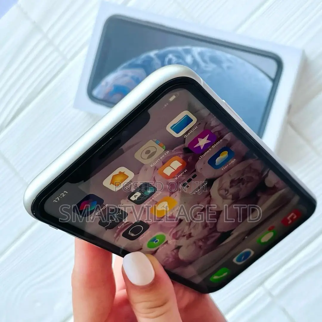 Apple iPhone XR 64 GB White