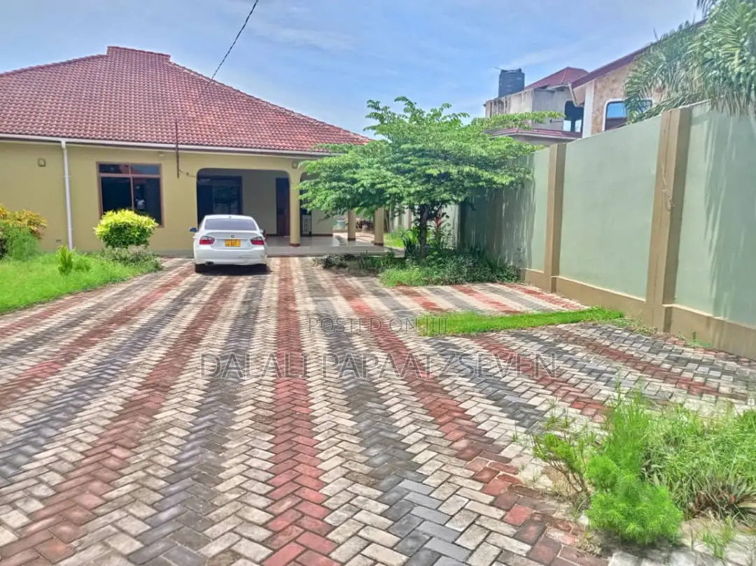 4bdrm House in Dalalipapaatzseven, Kinondoni for rent