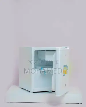 Homebase Fridge/Friji 90L