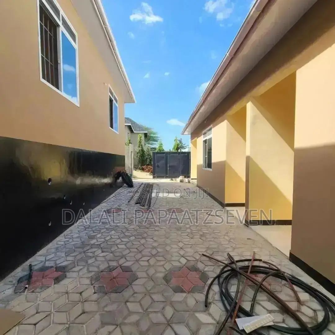 1bdrm Apartment in Dalalipapaatzseven, Kinondoni for rent