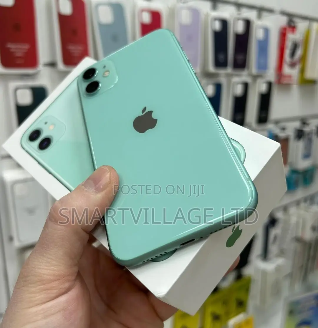 New Apple iPhone 11 128 GB Green