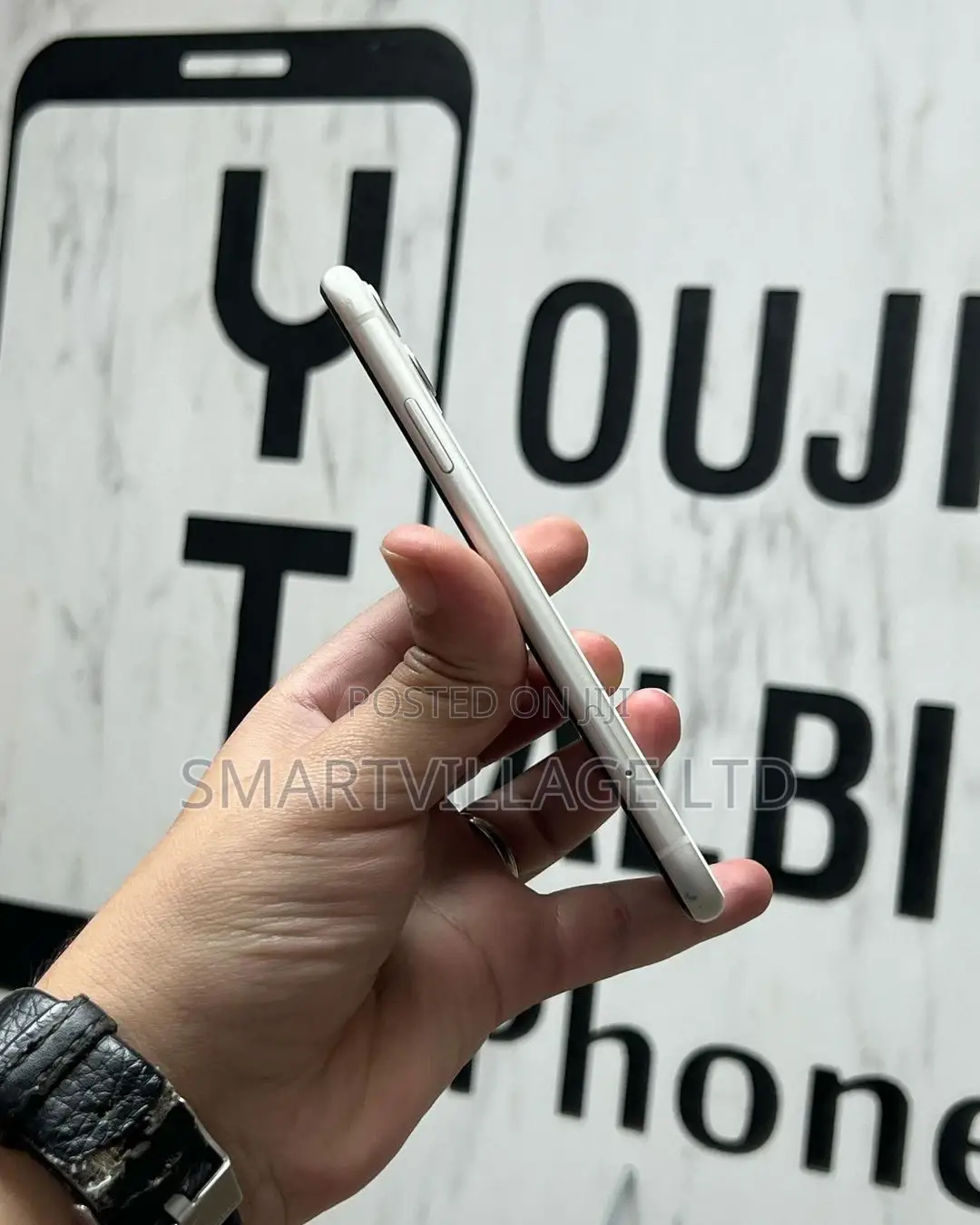 Apple iPhone 11 64 GB White